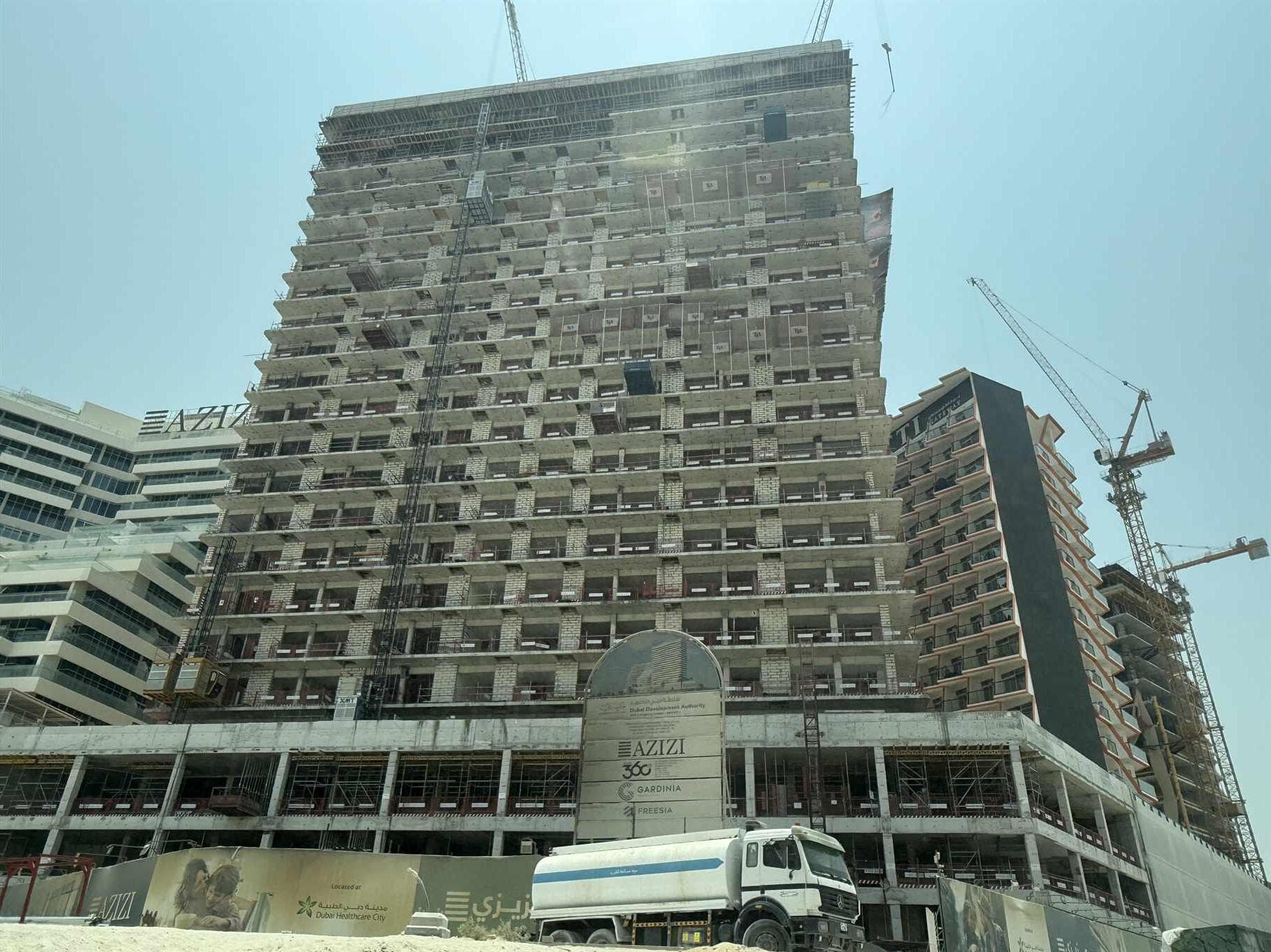 Adeba Azizi Residence - Construction