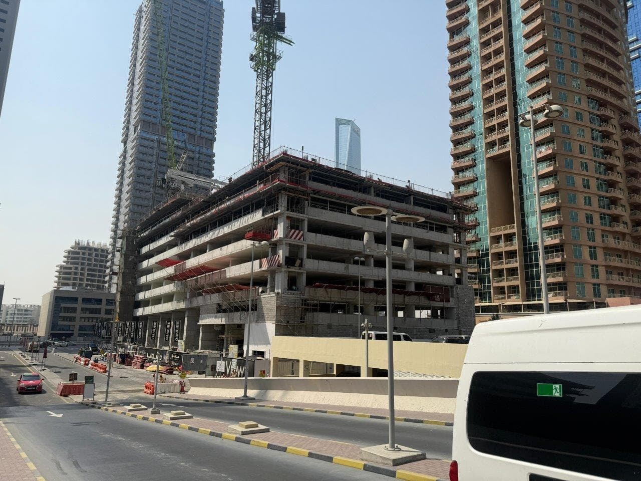 Viewz - Construction