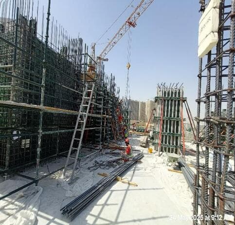 The First Collection Dubai Sports City - Construction