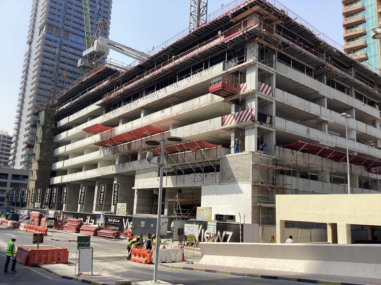 Viewz - Construction