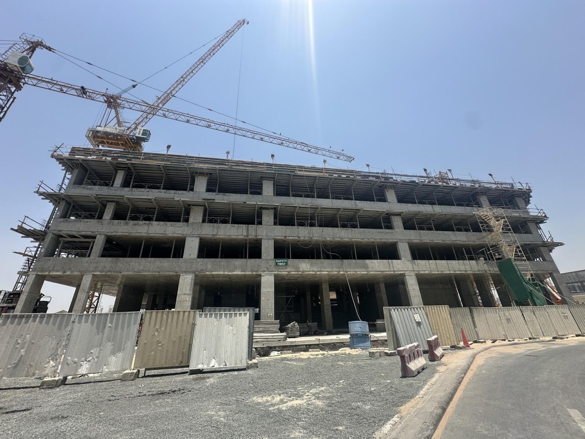 The First Collection Dubai Sports City - Construction