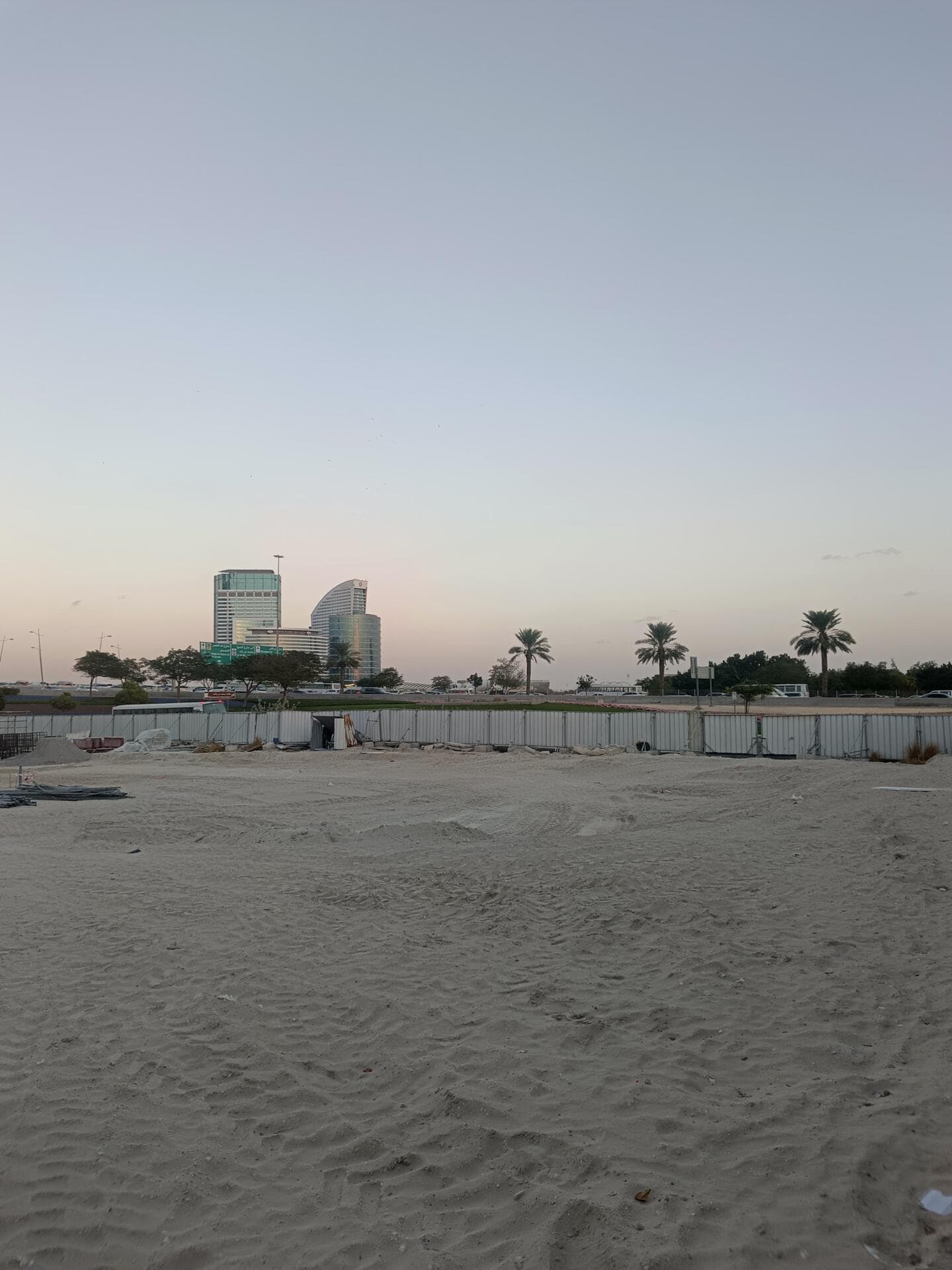Binghatti Moonlight - Construction