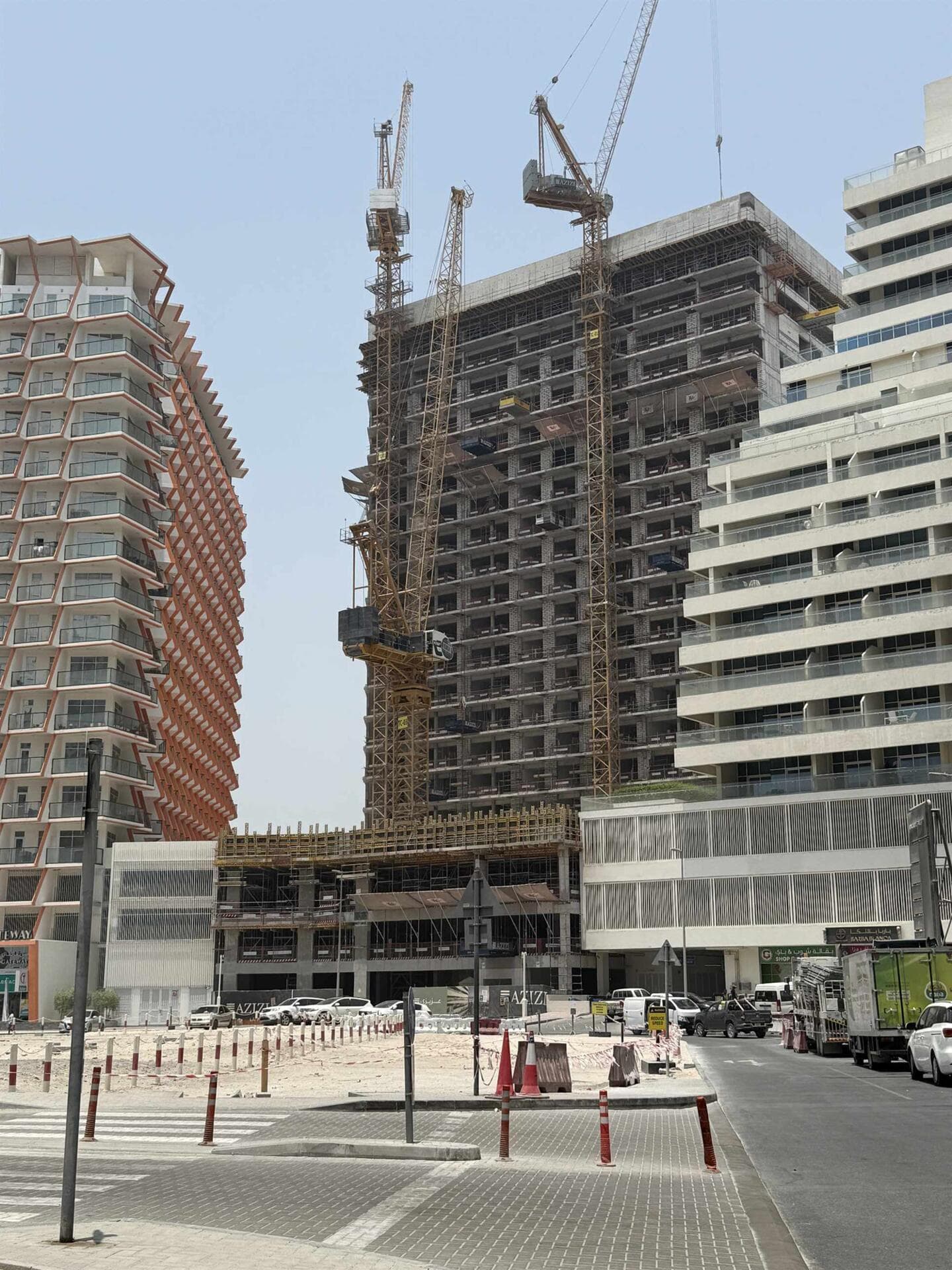 Adeba Azizi Residence - Construction