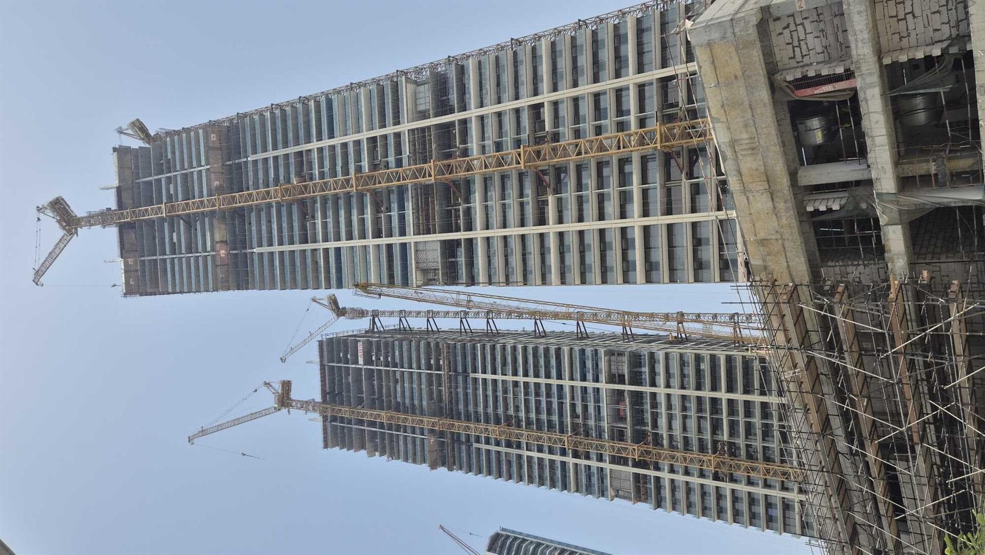 Peninsula Four - Construction