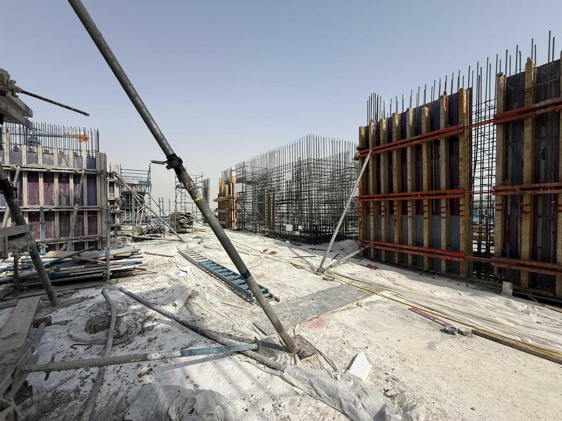Aeon - Construction