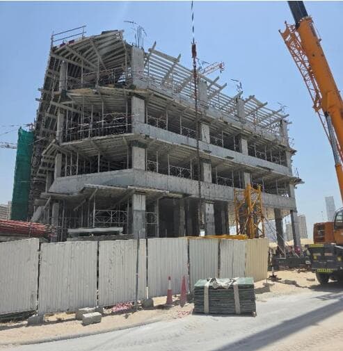 The First Collection Dubai Sports City - Construction