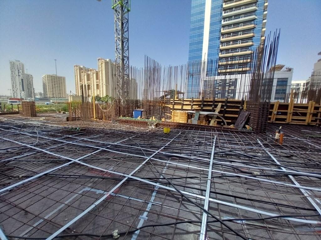 W1NNER - Construction