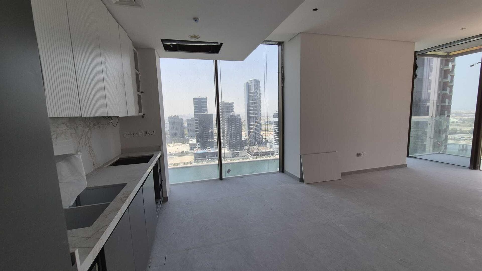 Peninsula Four - Construction