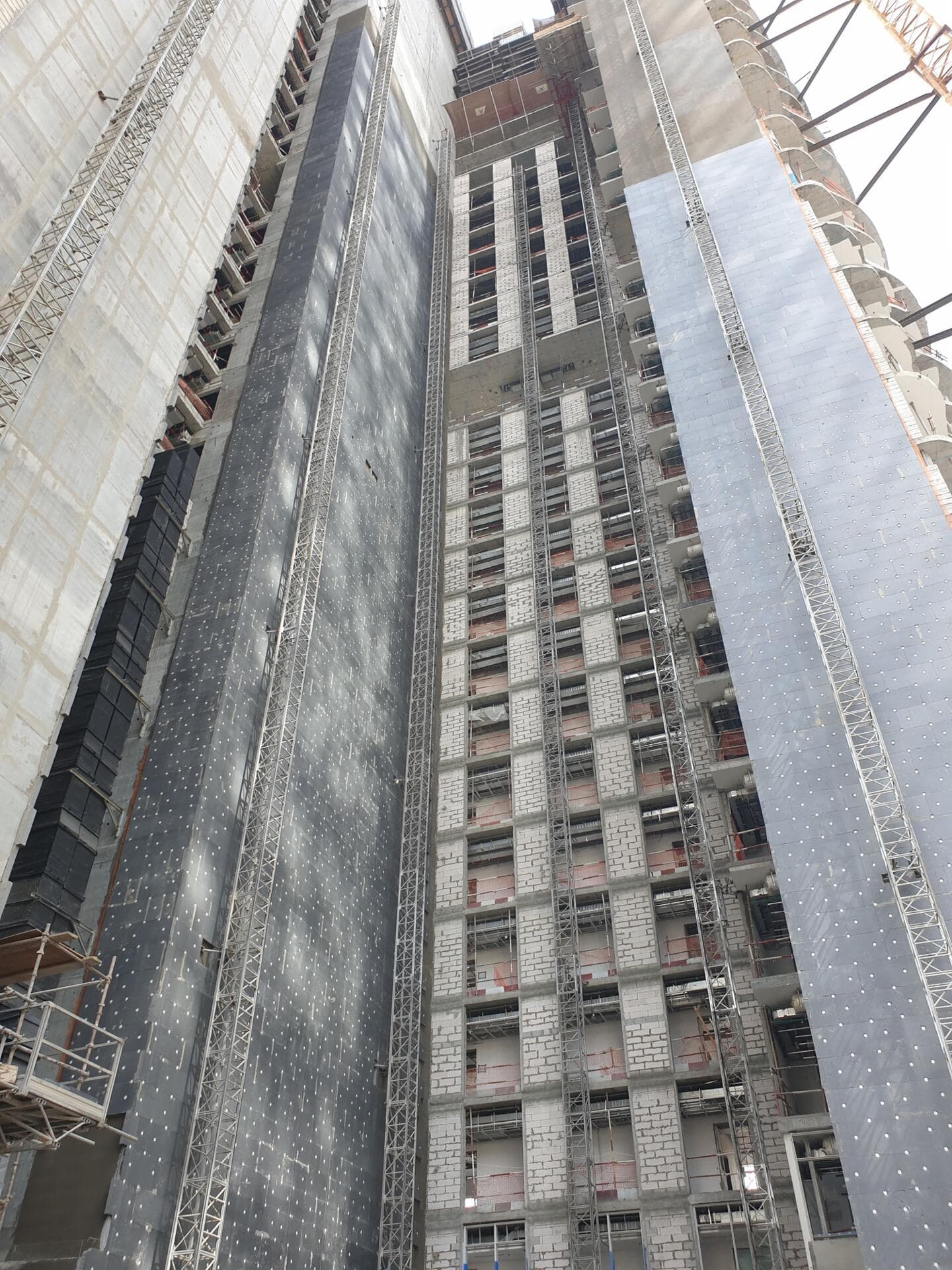 Chic Tower - Construction