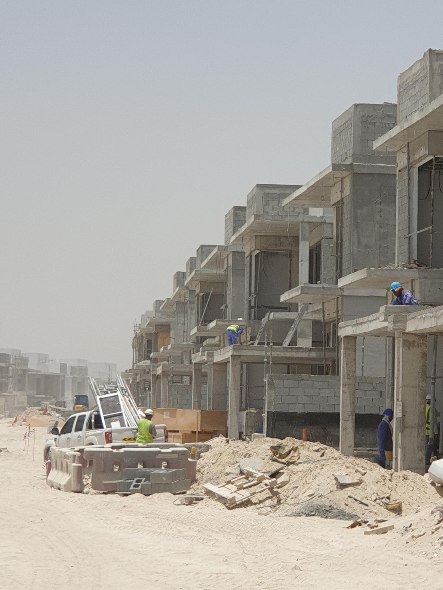 Venice Damac lagoons - Construction