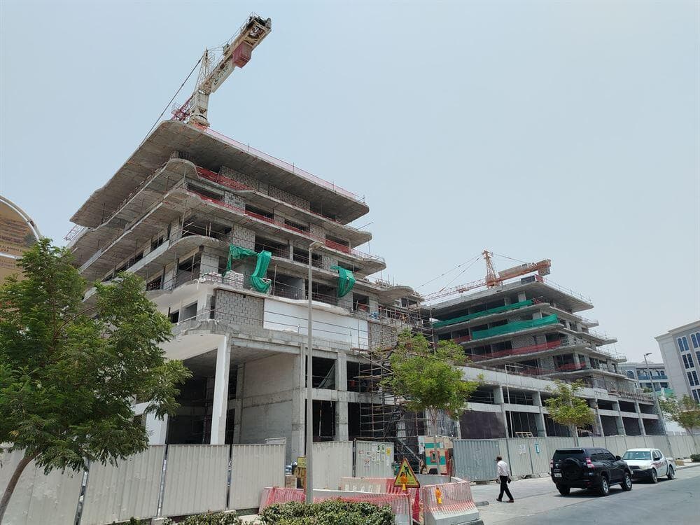 Gardens 2 - Construction