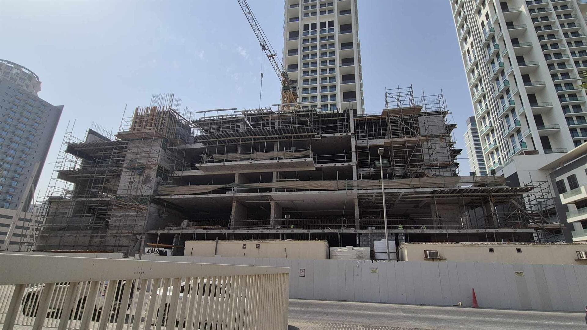 Riviera Lodge - Construction