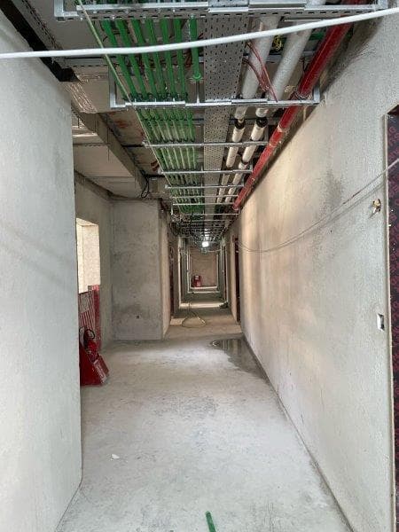 Riviera 60 - Construction