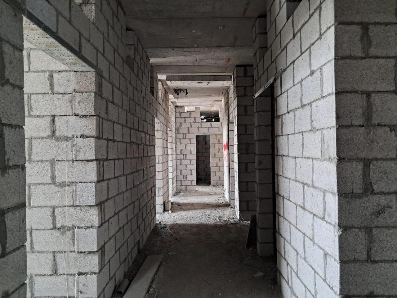 Gardens 2 - Construction