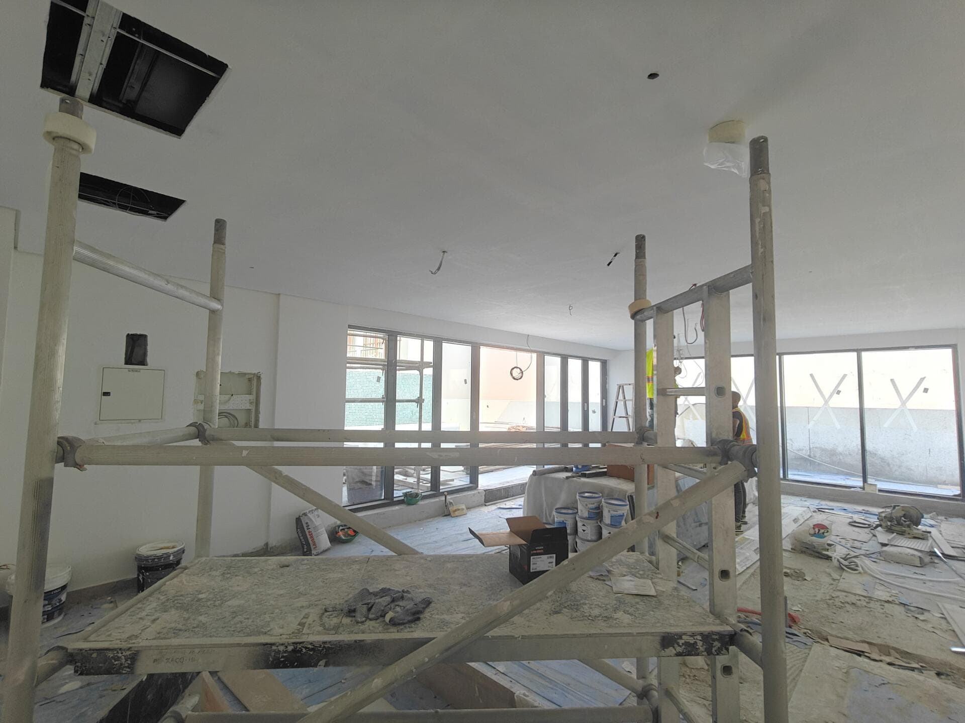 Weybridge Gardens - Construction