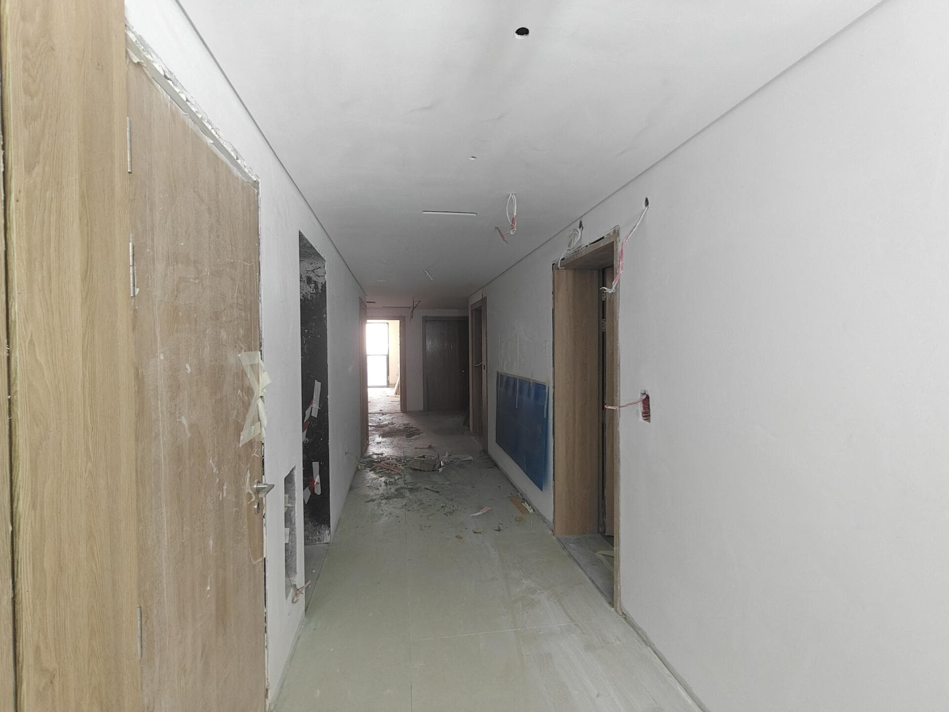 Weybridge Gardens - Construction