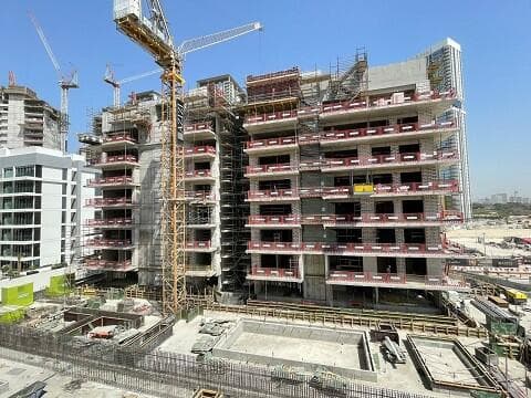 Riviera 58 - Construction