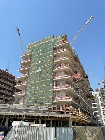 Riviera 58 - Construction