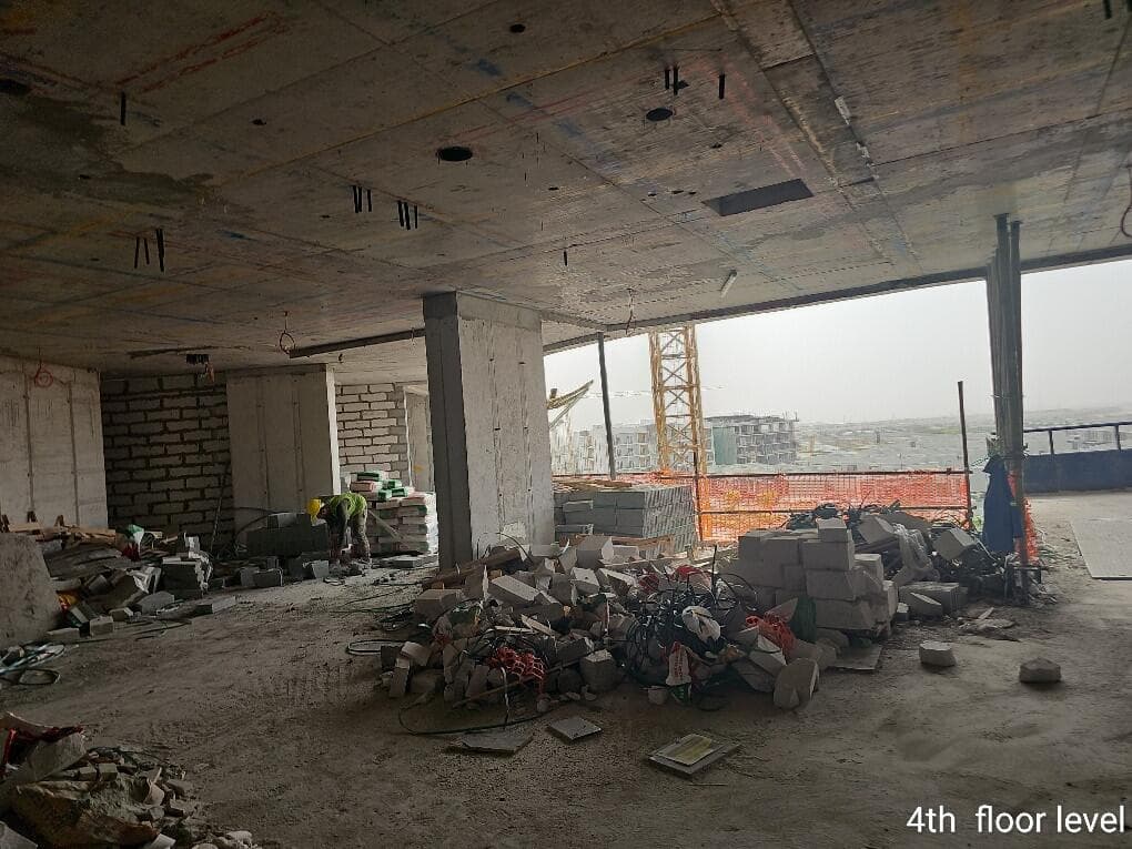 South Living - Construction