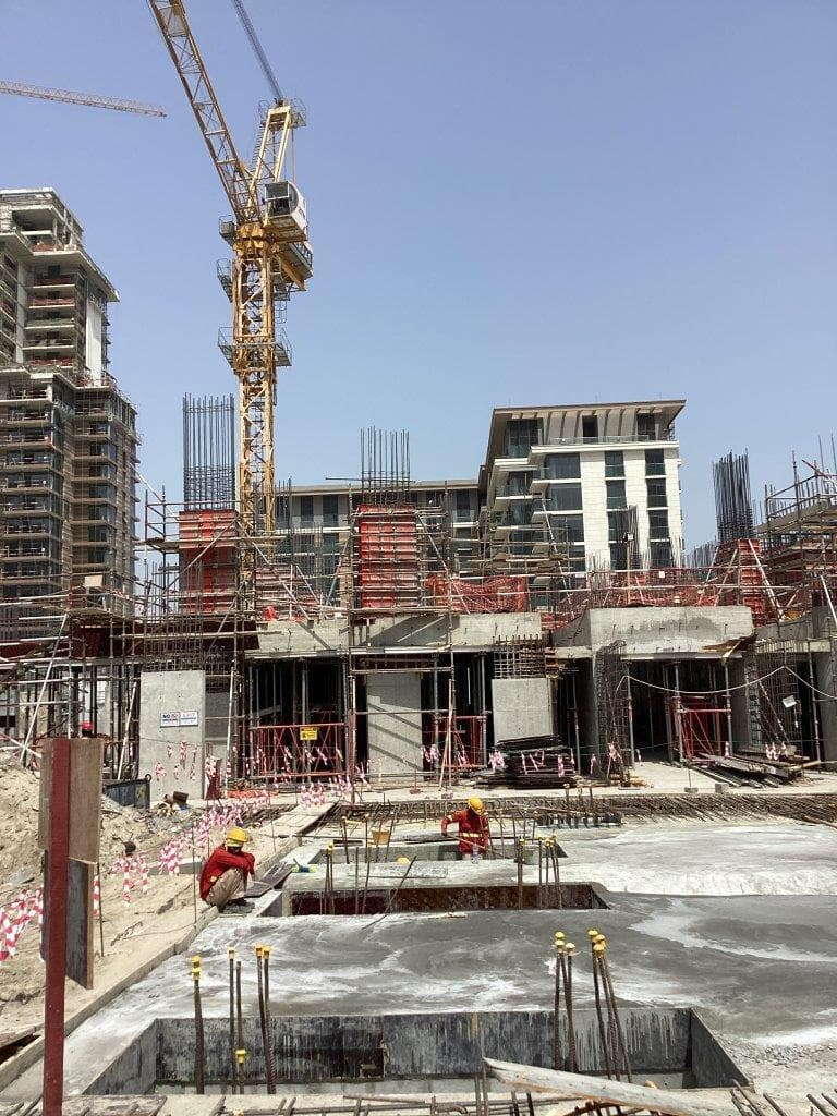 Central Park Plaza - Строительство