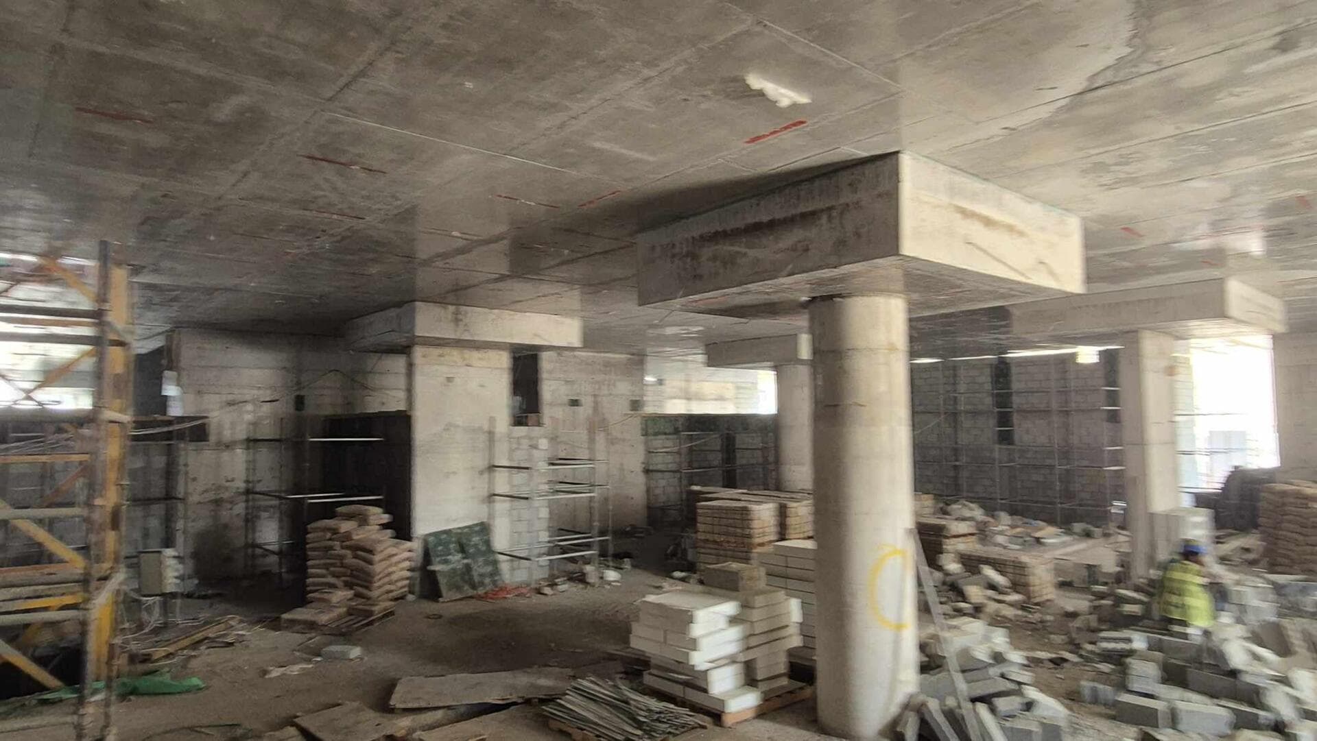 Riviera Lodge - Construction