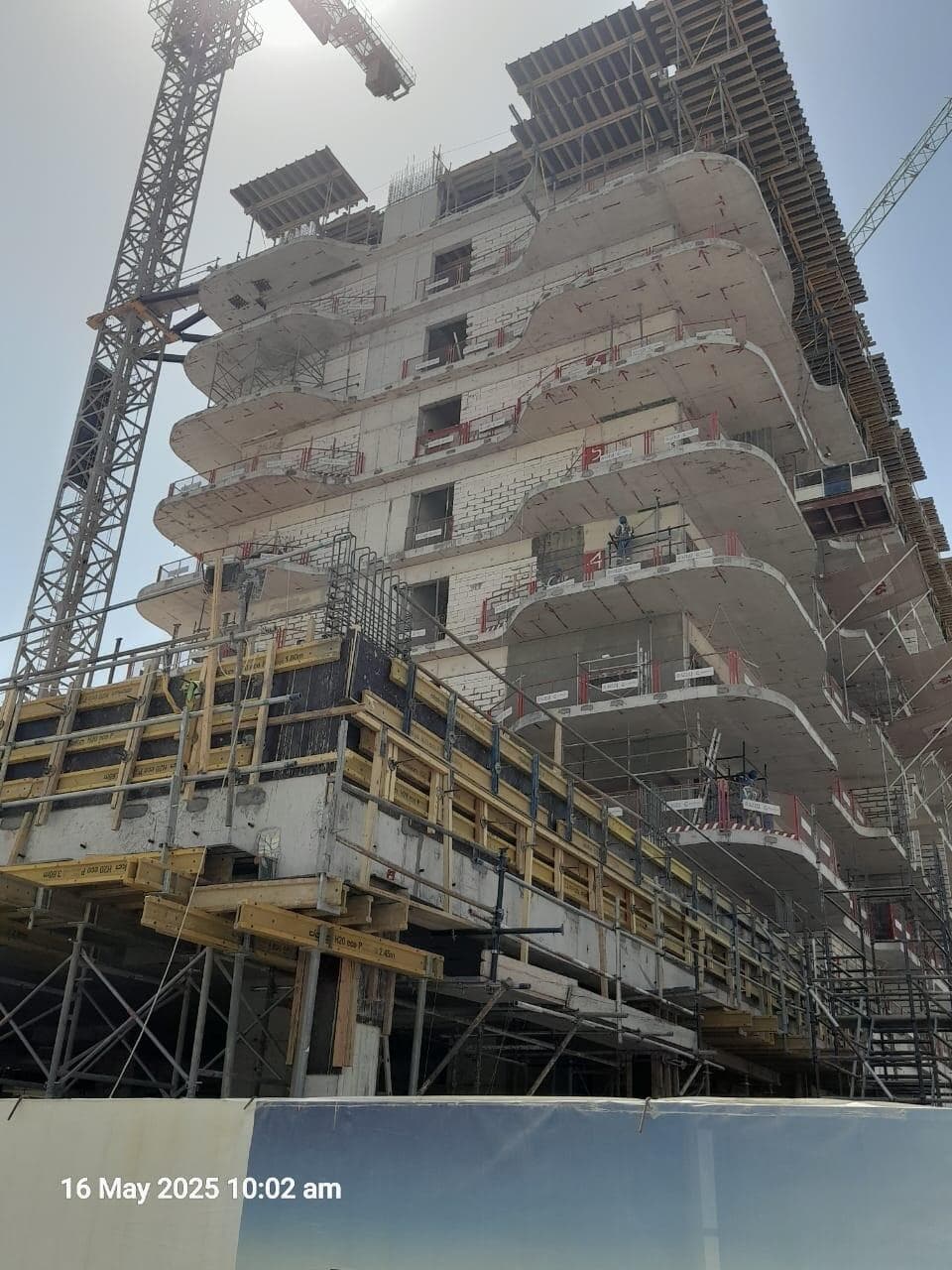 Azizi Riviera 54 - Construction