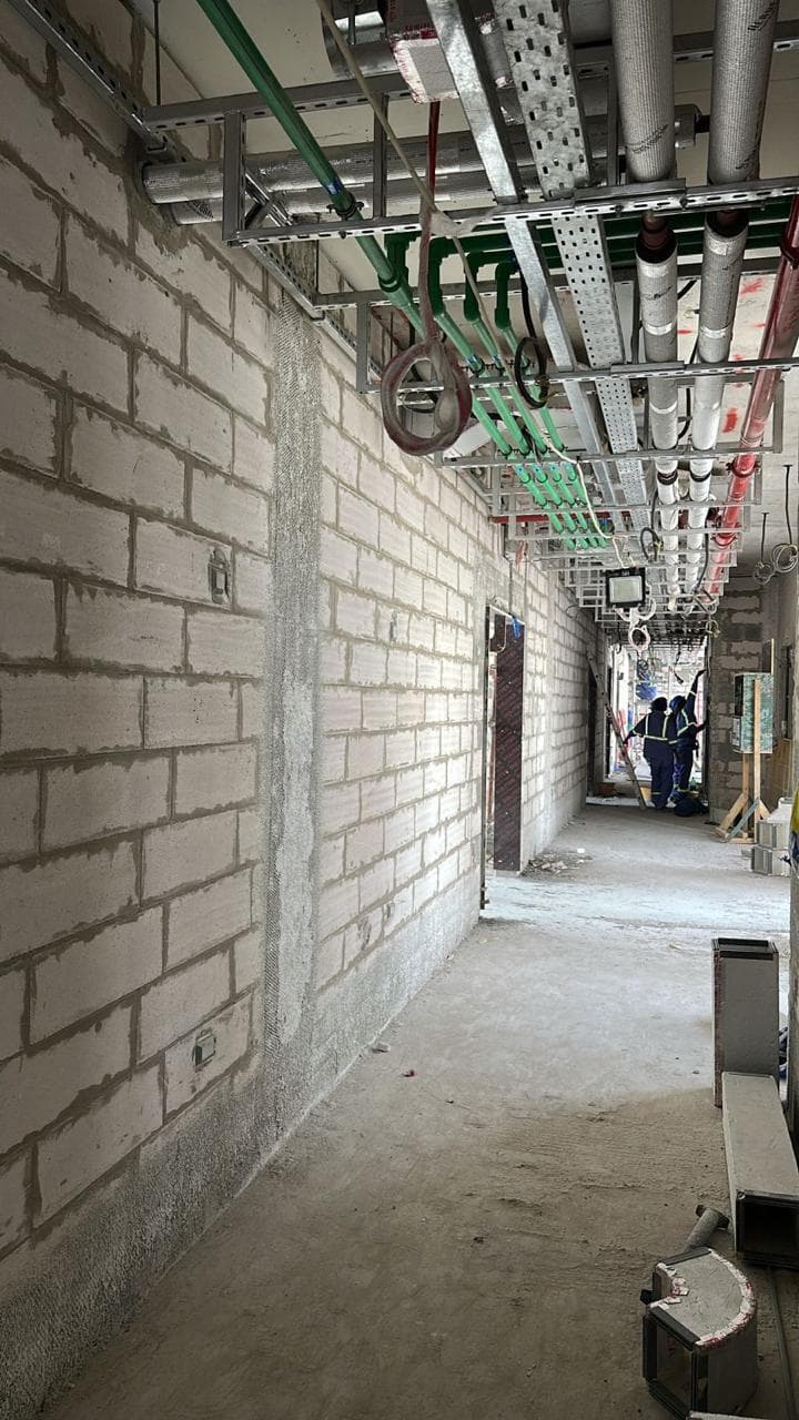 Azizi Riviera 53 - Construction
