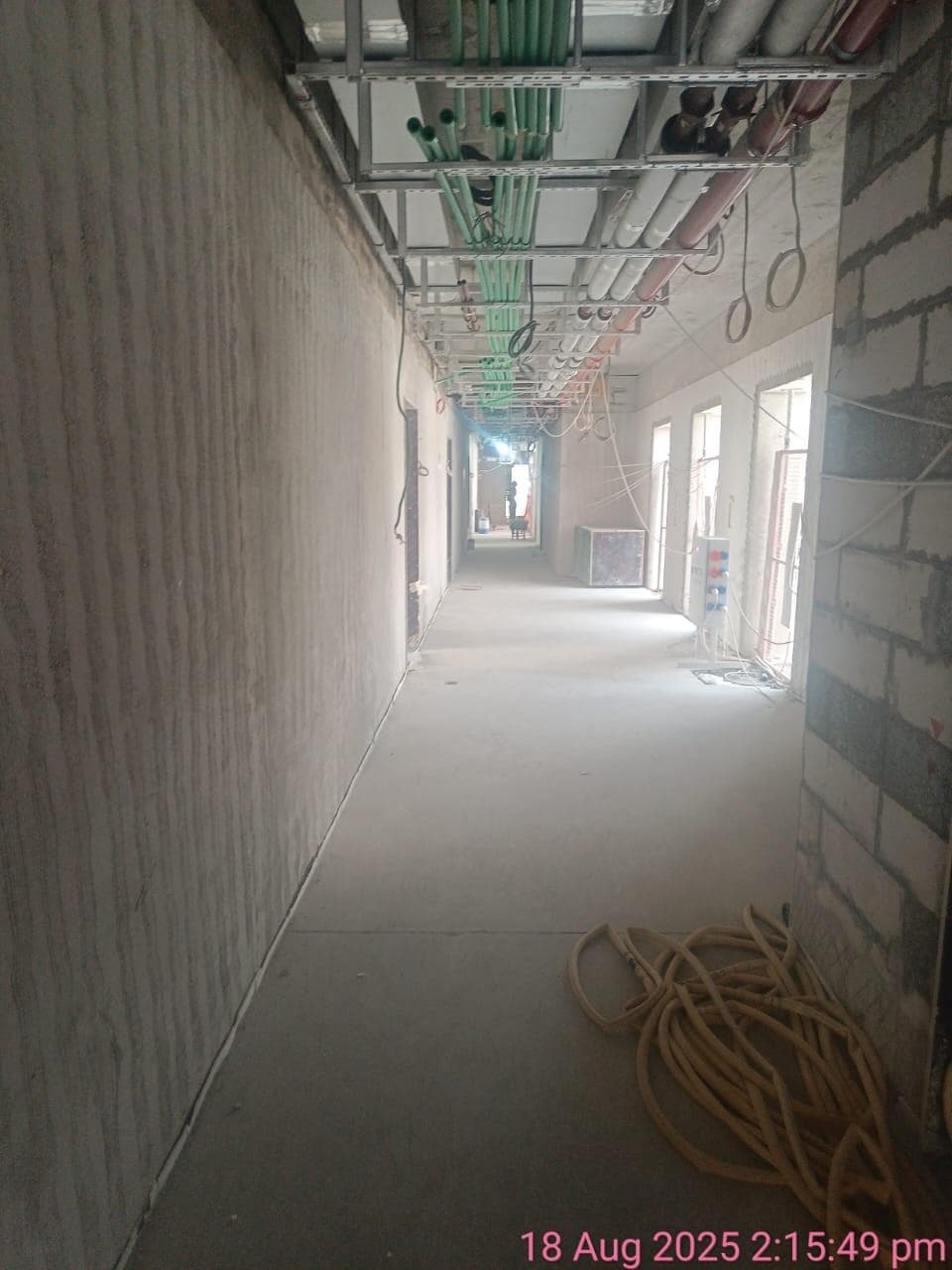 Riviera 49 - Construction