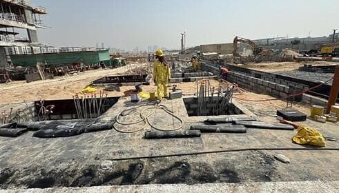 Naya - Construction
