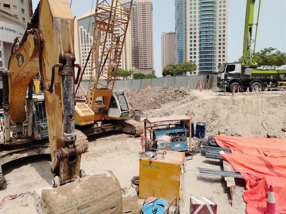 The One - Construction