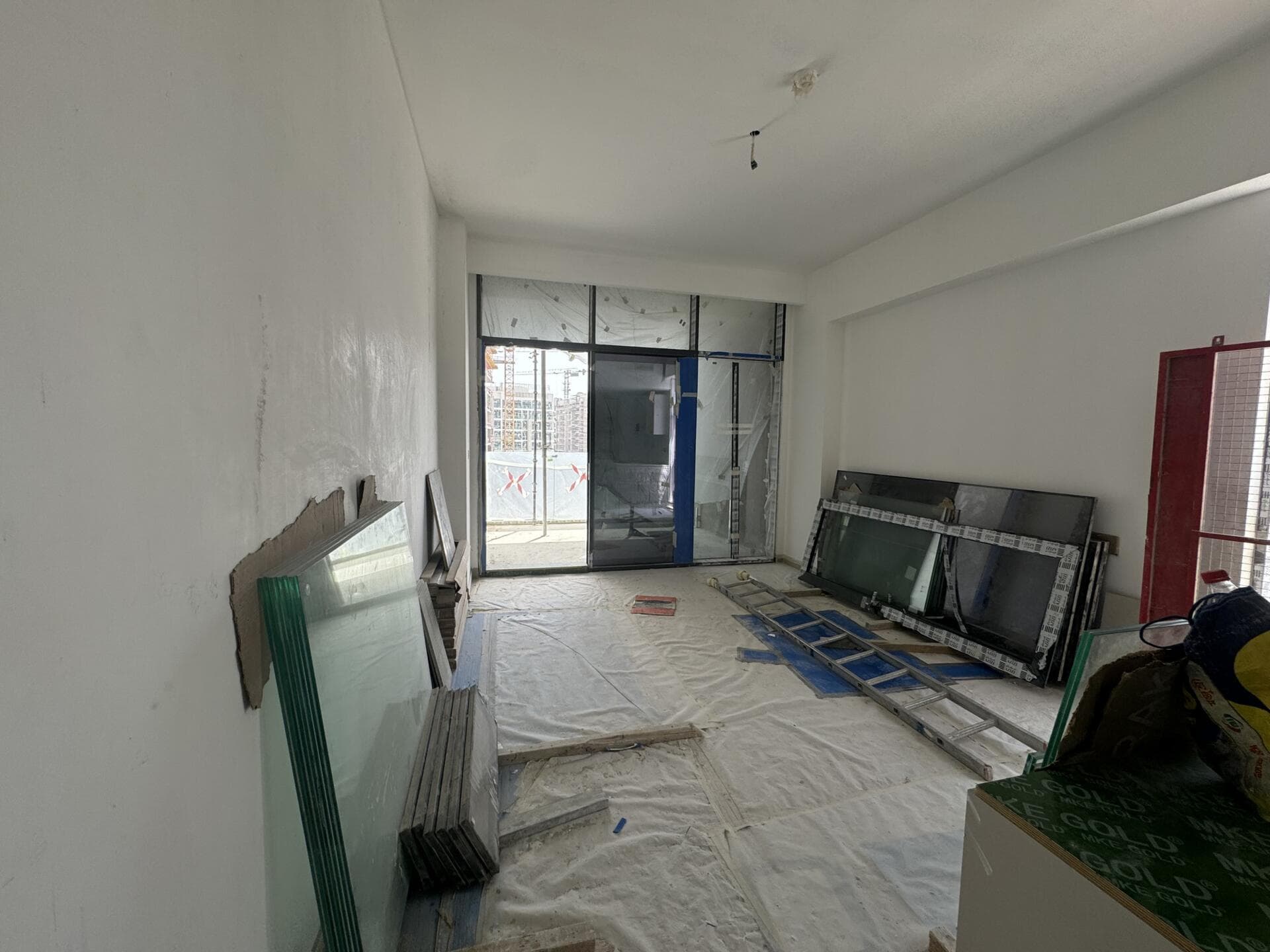 Riviera Beachfront - Construction