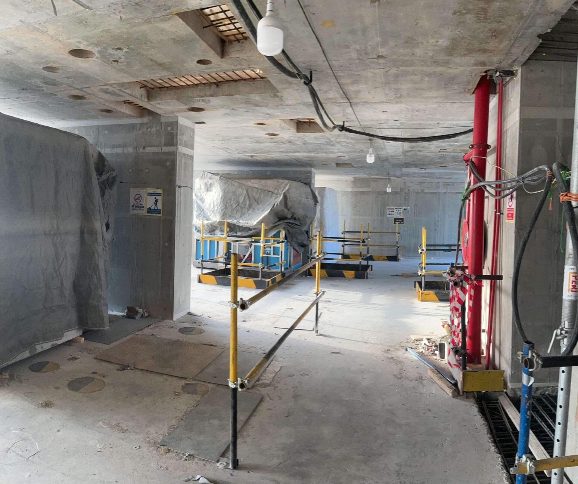 350 Riverside Crescent - Construction