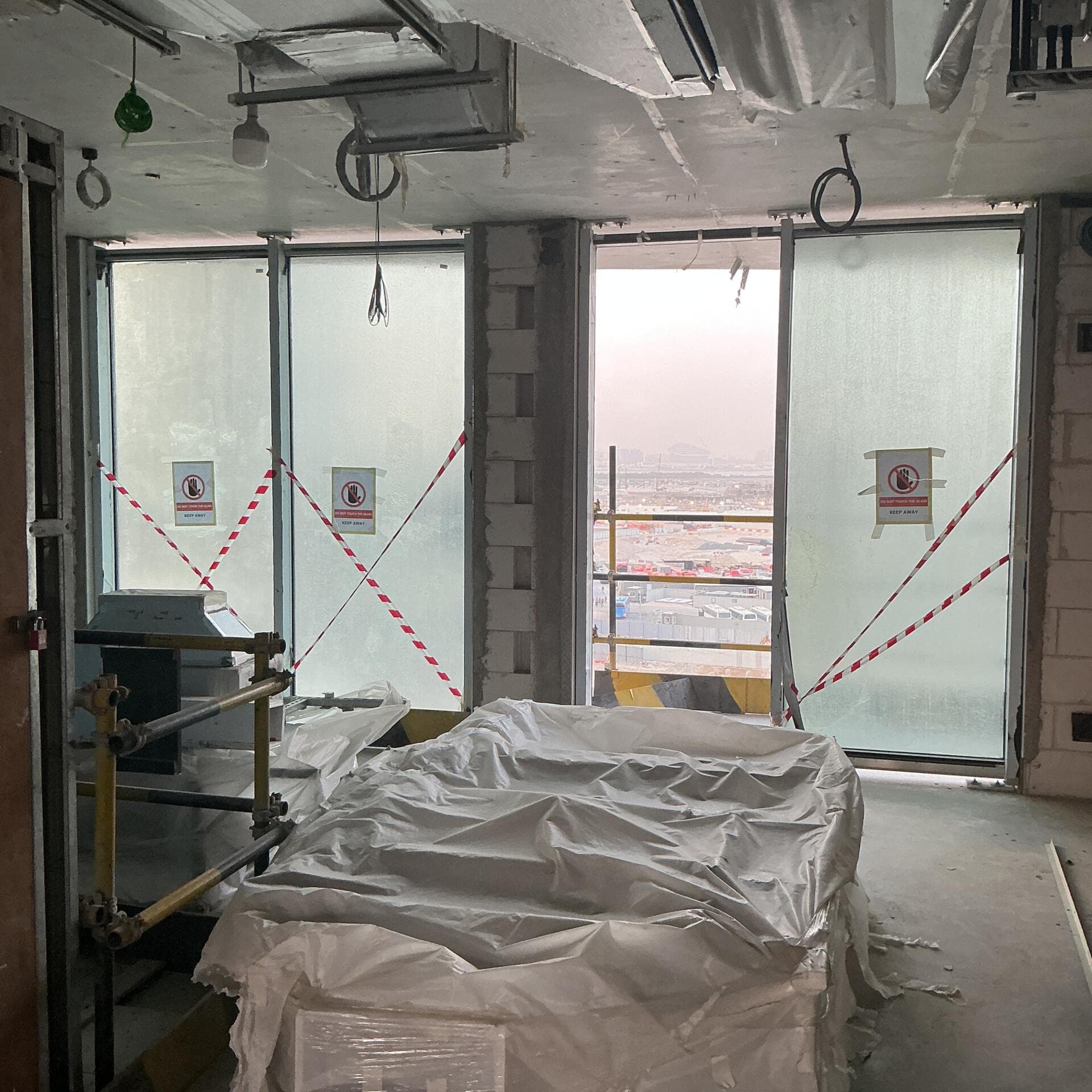 320 Riverside Crescent - Construction