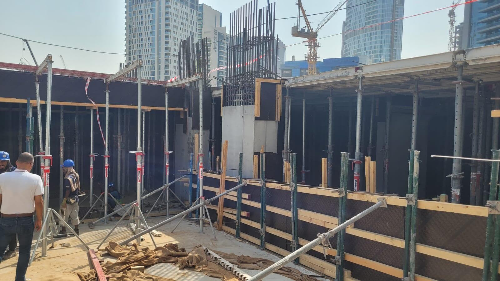 V-Suites by Anax - Construction
