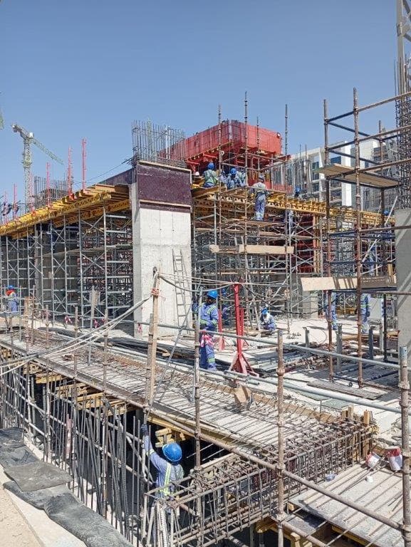 Azizi Riviera 53 - Construction