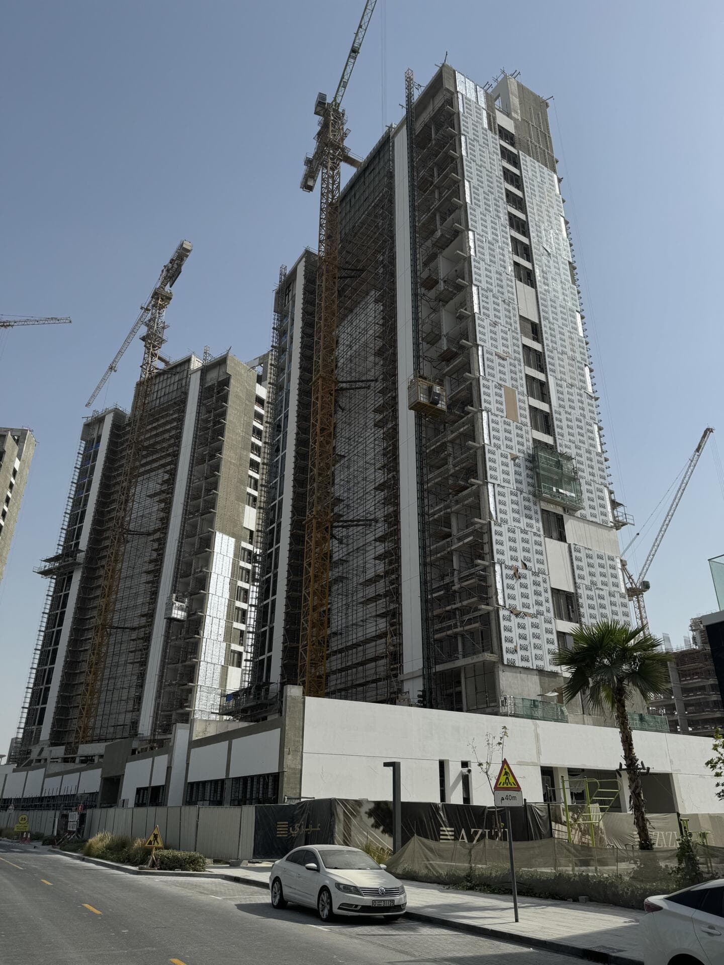 Riviera Beachfront - Construction