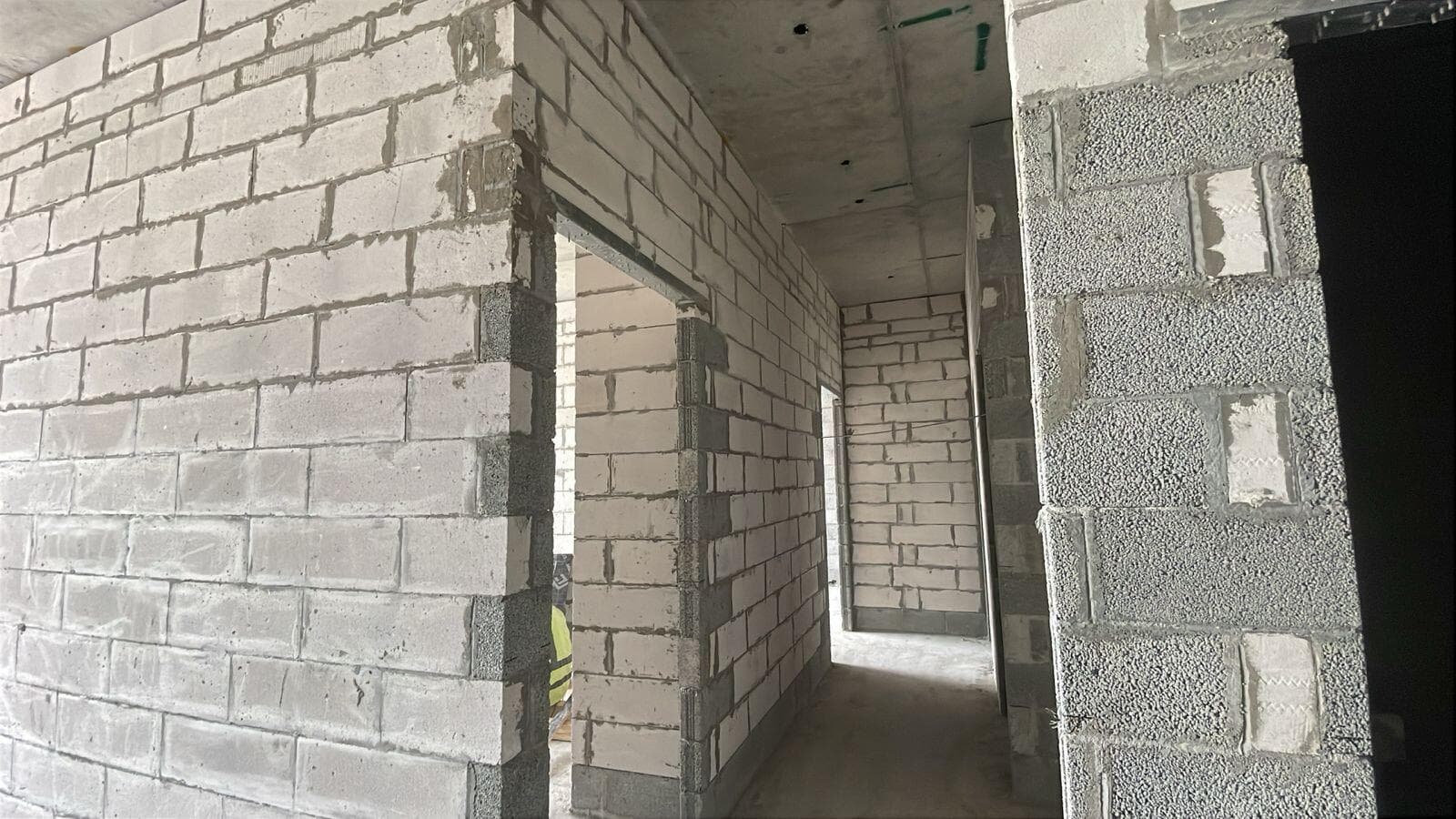 The Crestmark - Construction