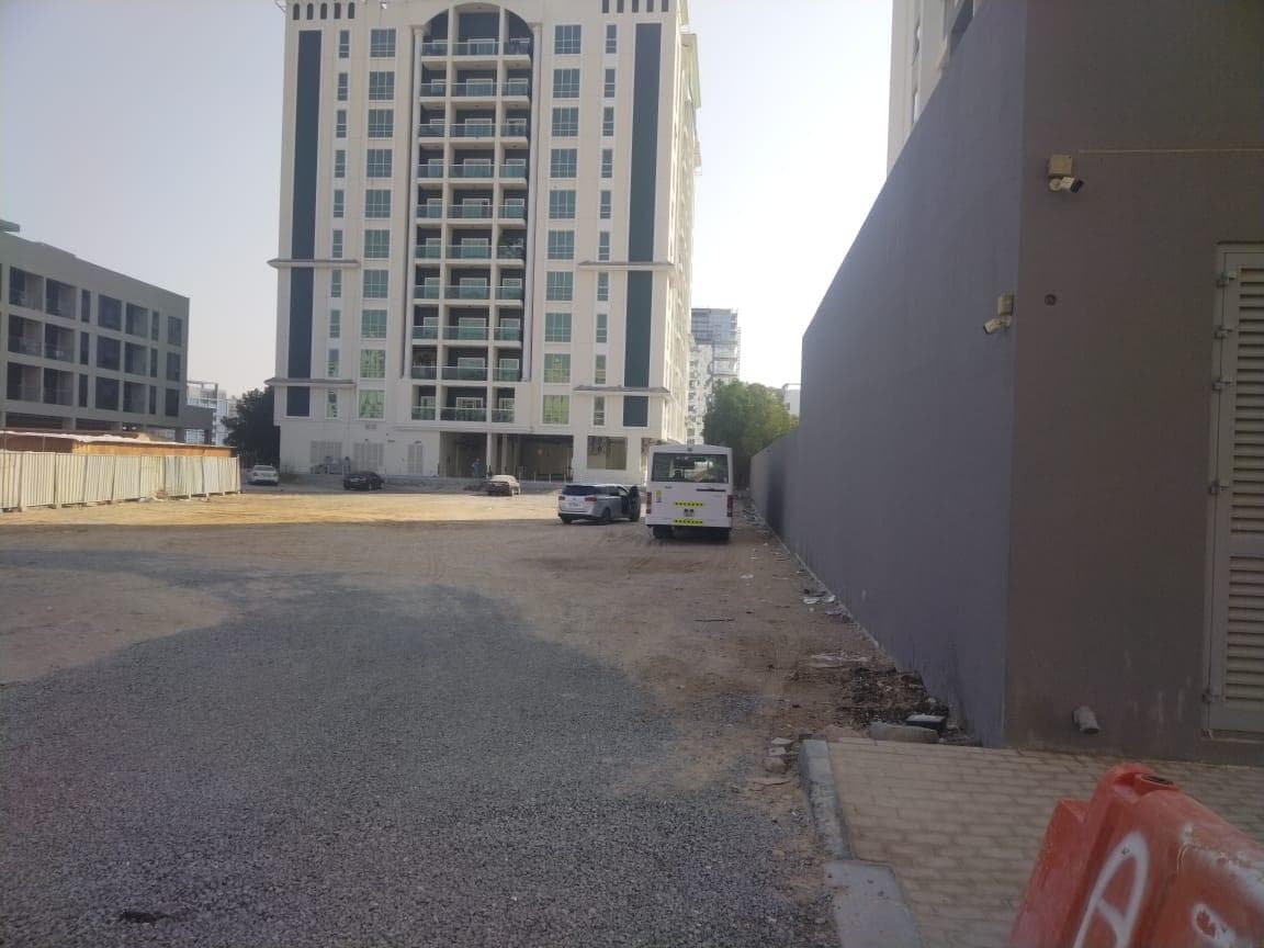 Weybridge Gardens 5 - Construction