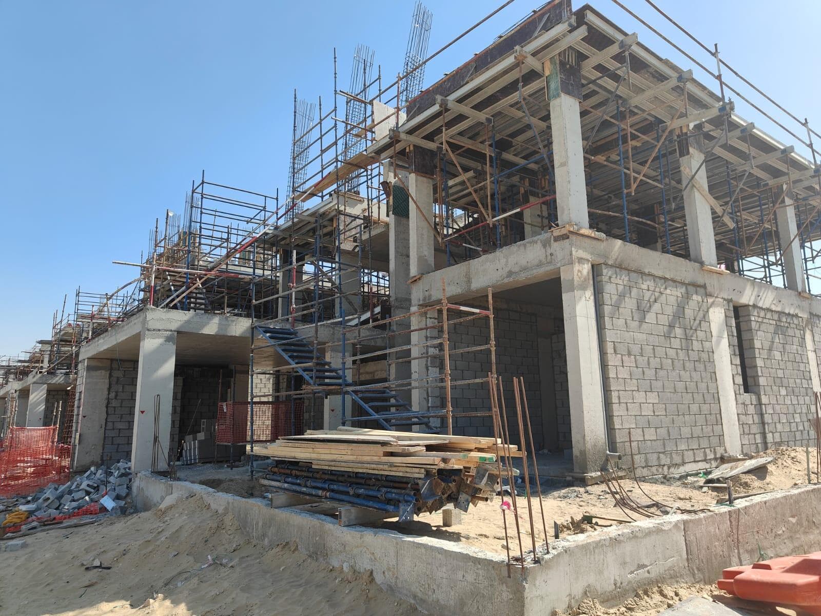 District One West Phase 2 - Строительство