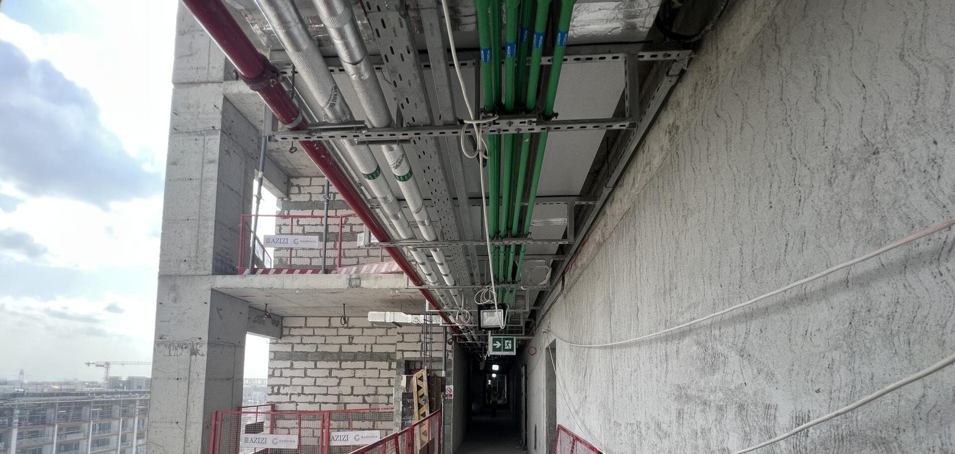 Azizi Riviera 53 - Construction