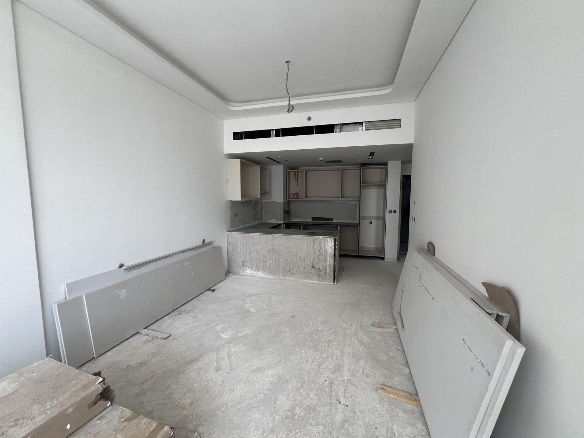 Riviera 60 - Construction