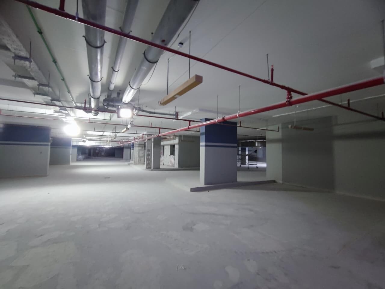 Riviera 68 - Construction