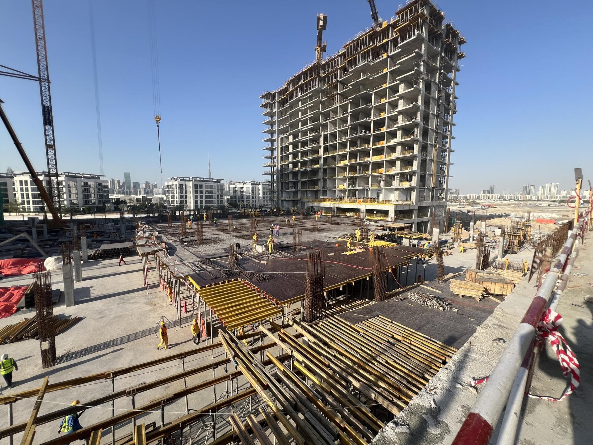 Naya - Construction