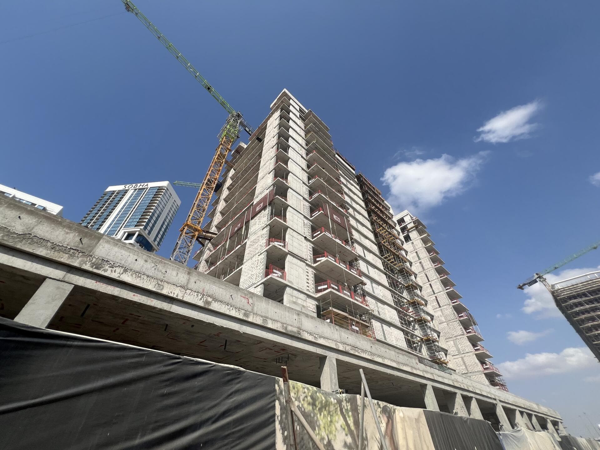 Azizi Riviera 53 - Construction