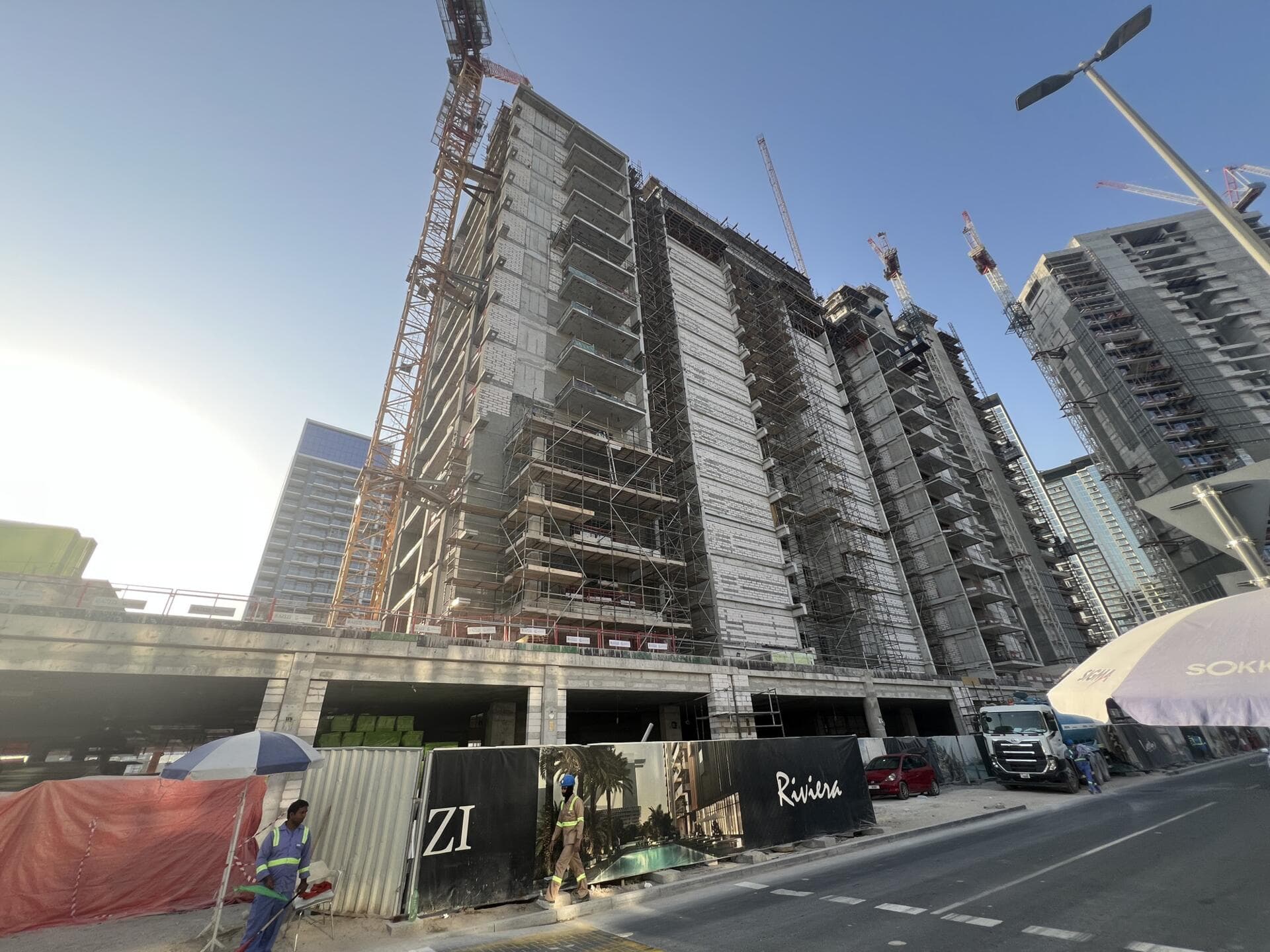 Riviera 50 - Construction