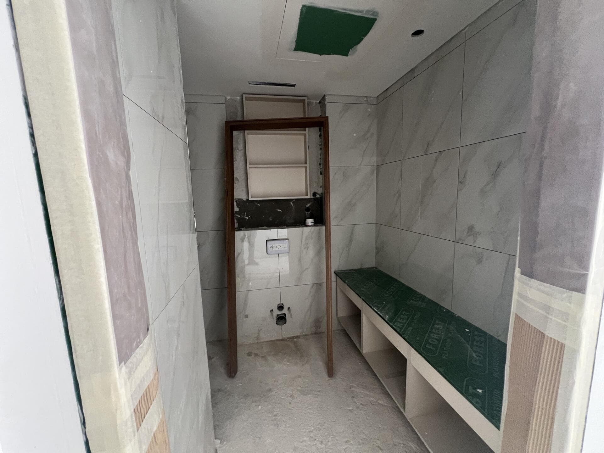 Riviera 60 - Construction