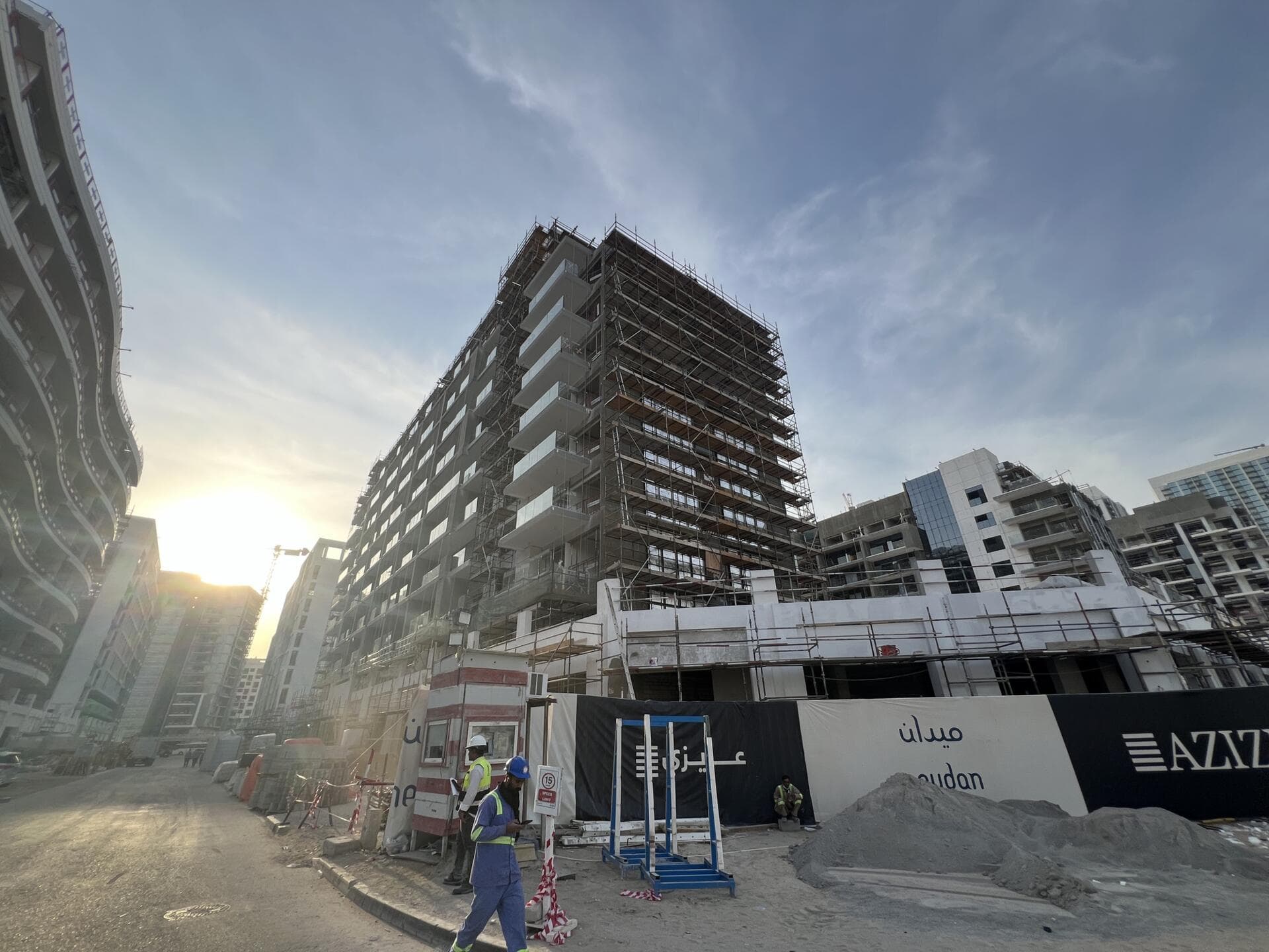 Riviera 64 - Construction