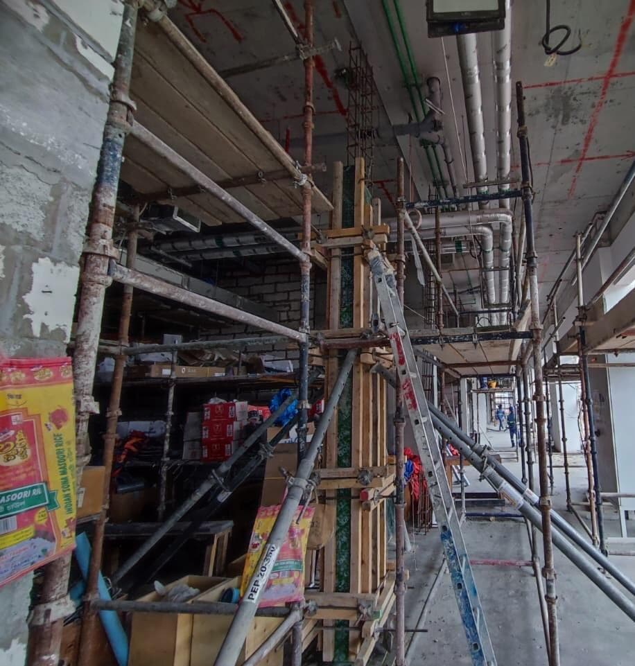 Riviera 68 - Construction