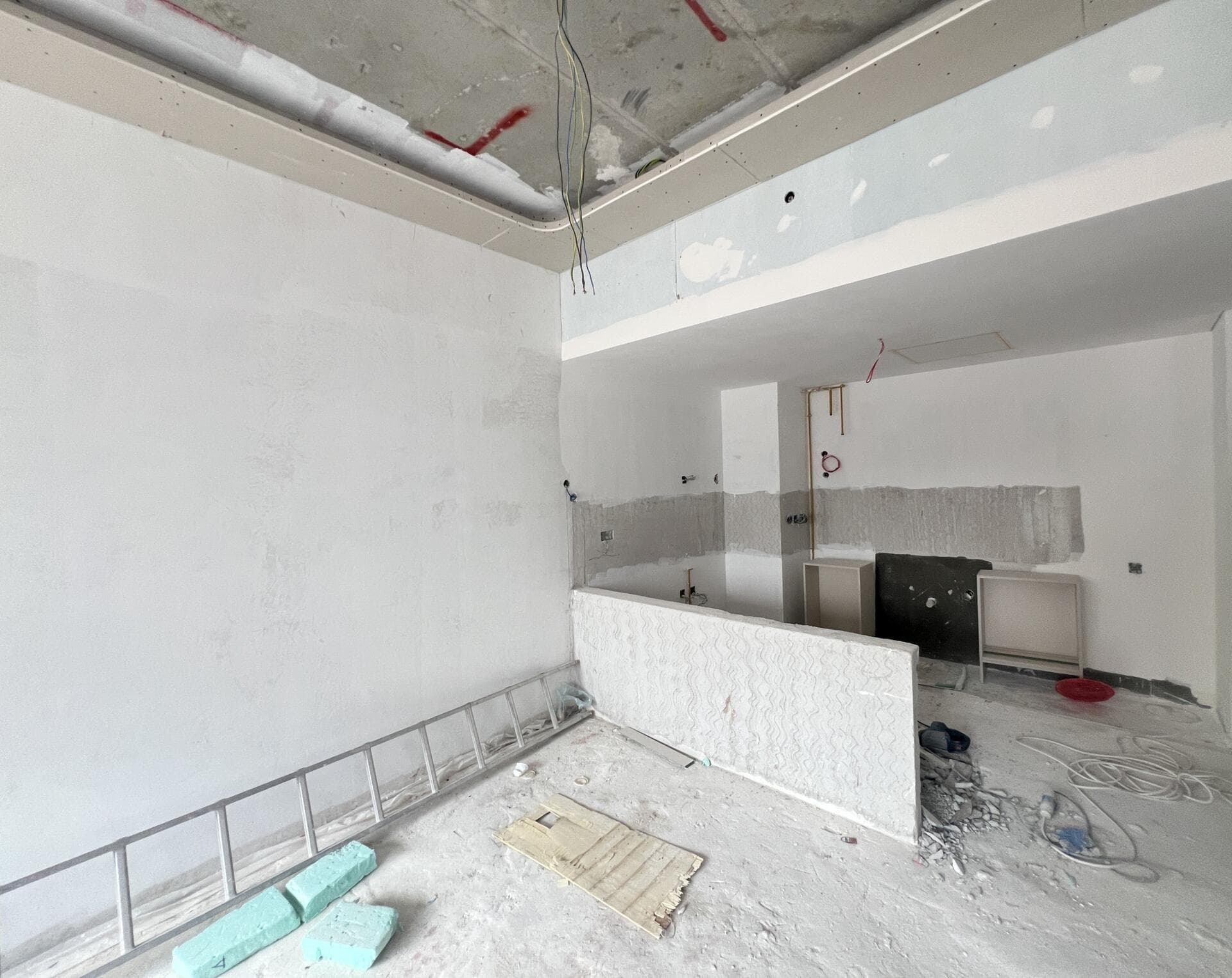 Riviera 62 - Construction