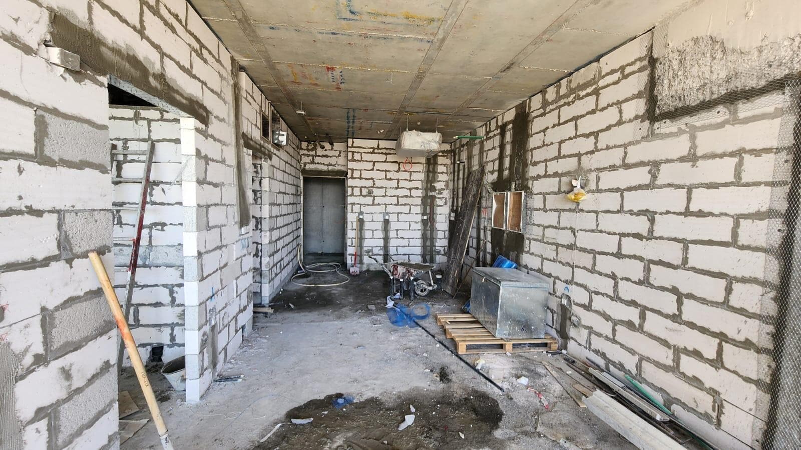 11 Hills Park - Construction